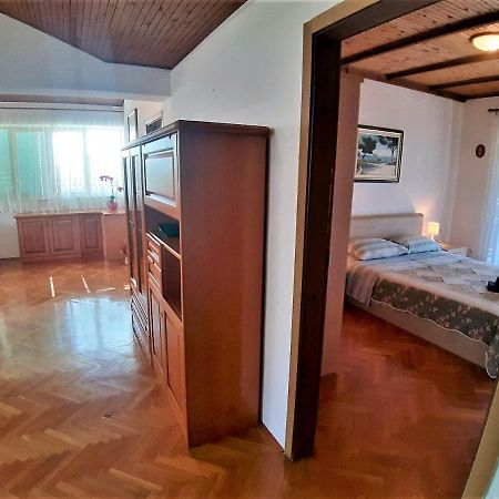 Apt Mirella Apartment Ρόβινι Εξωτερικό φωτογραφία