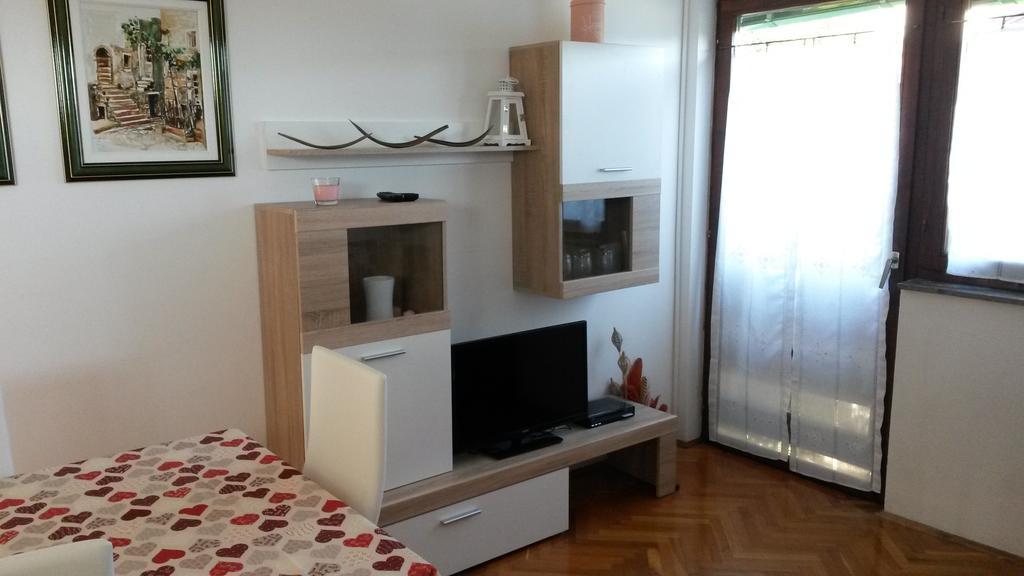 Apt Mirella Apartment Ρόβινι Δωμάτιο φωτογραφία